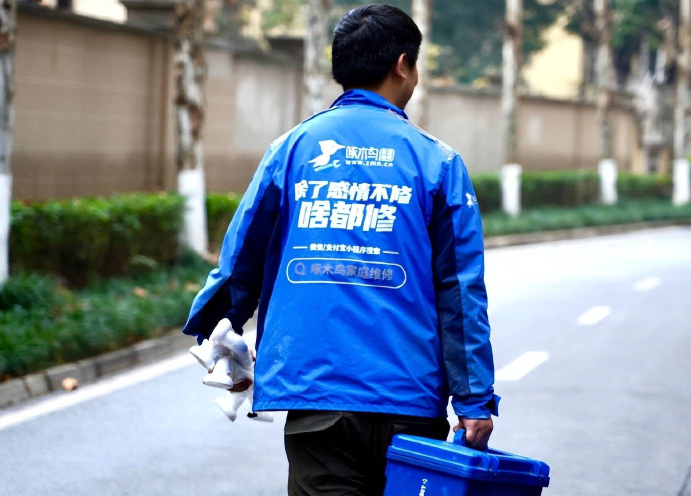 从安徽补漏帮到重庆啄木鸟，监管缺失之外，道德与诚信崩了 